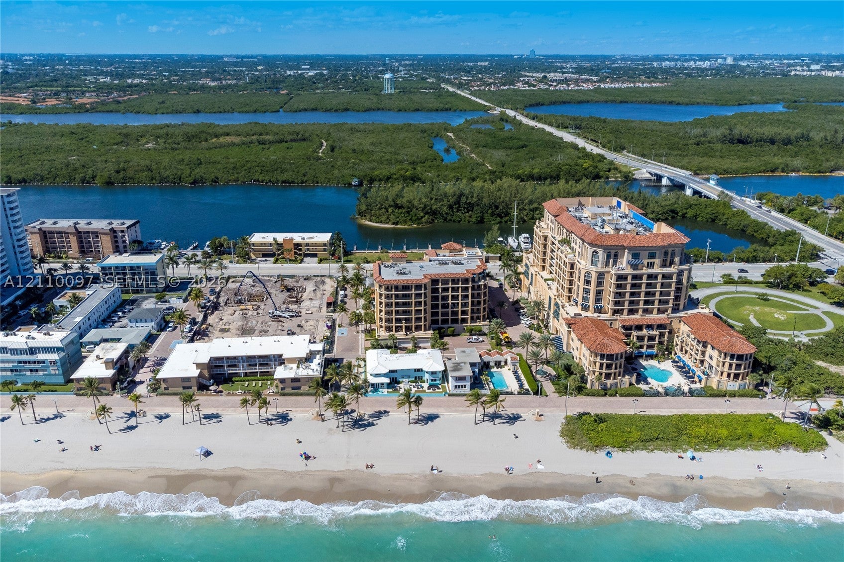 3415 N Ocean Dr 401