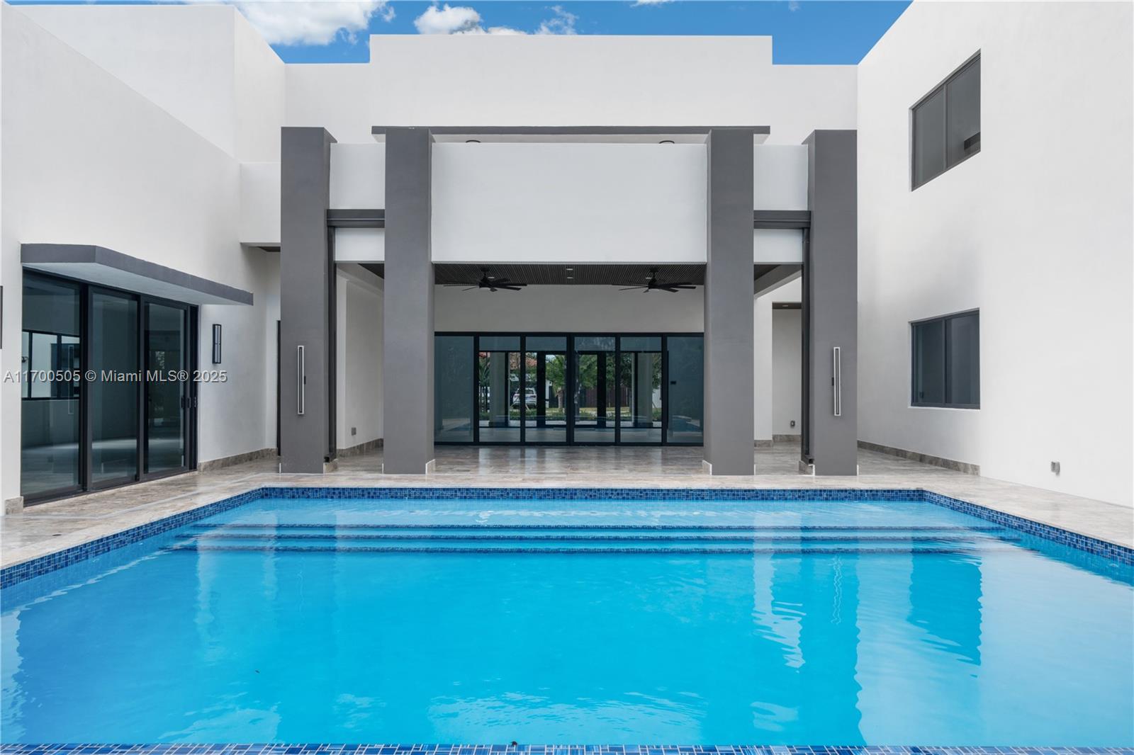 HEAVENLY ESTATES - Residential