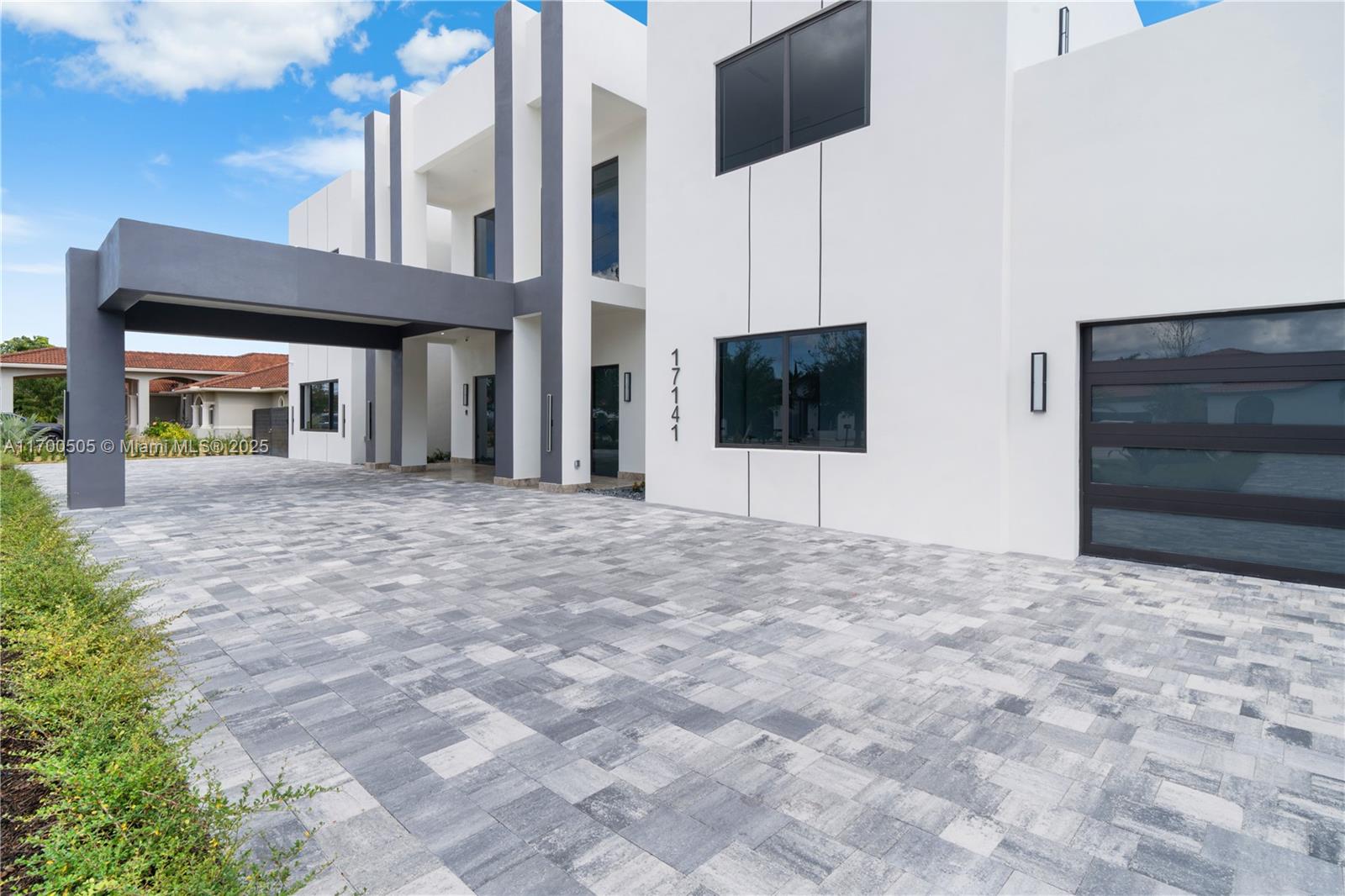 HEAVENLY ESTATES - Residential