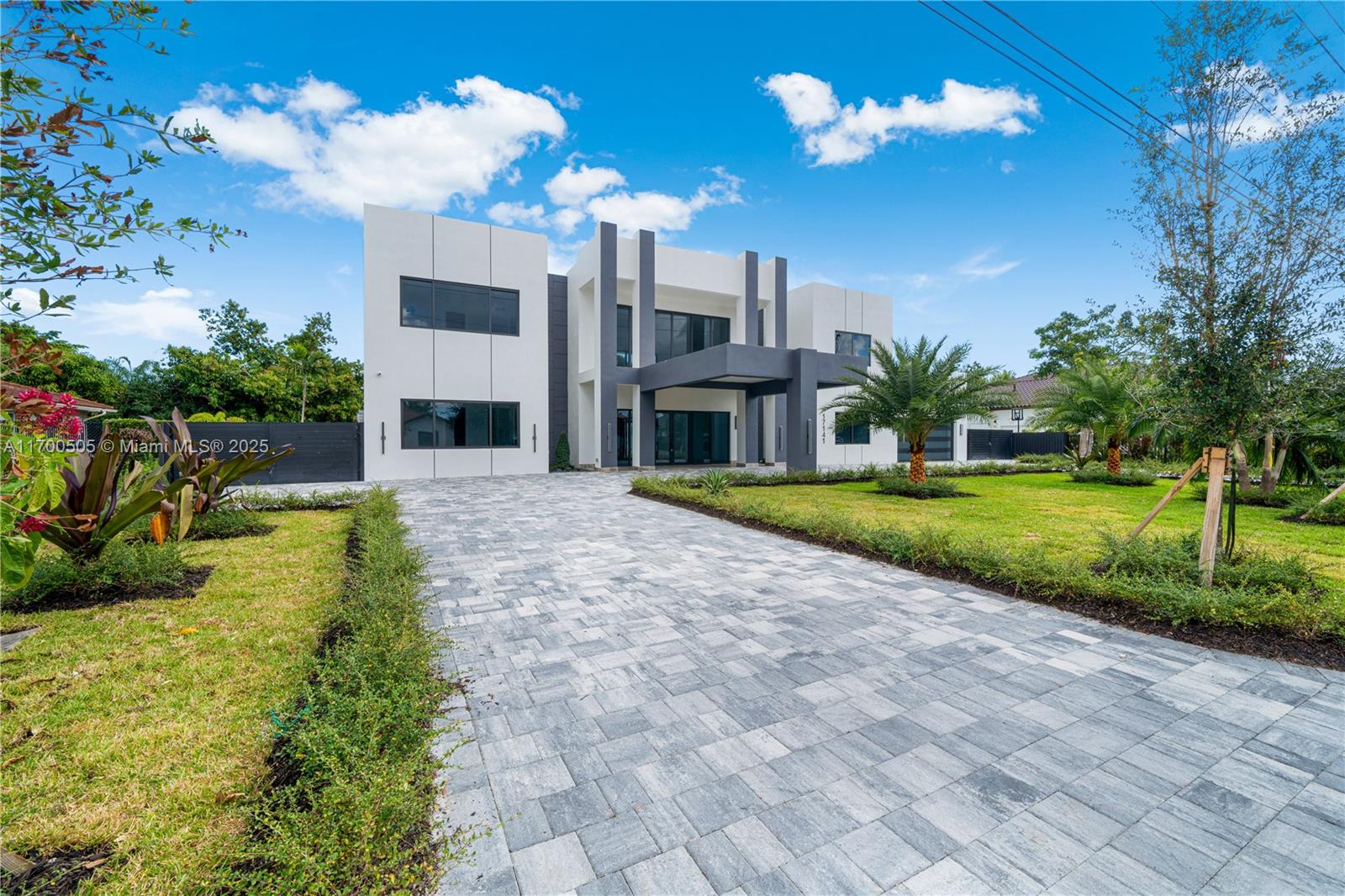 HEAVENLY ESTATES - Residential