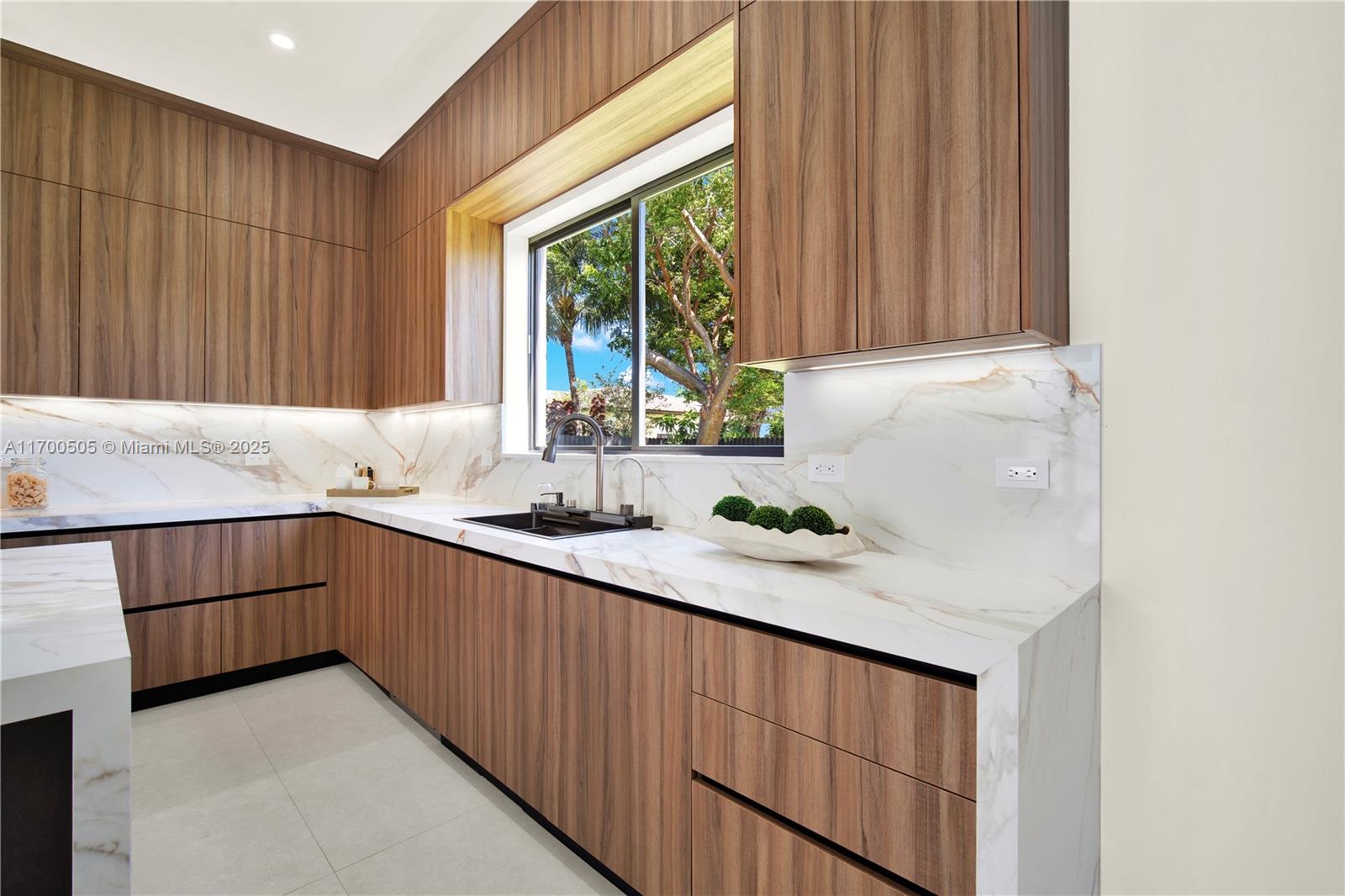 HEAVENLY ESTATES - Residential