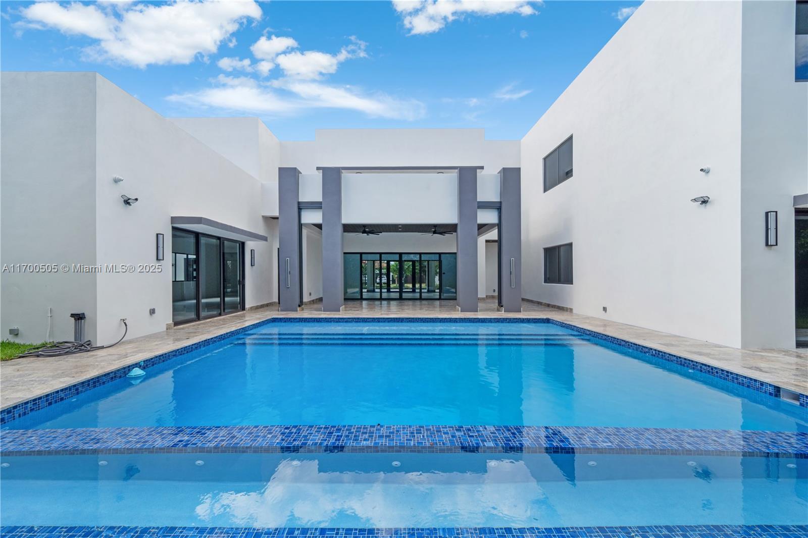 HEAVENLY ESTATES - Residential