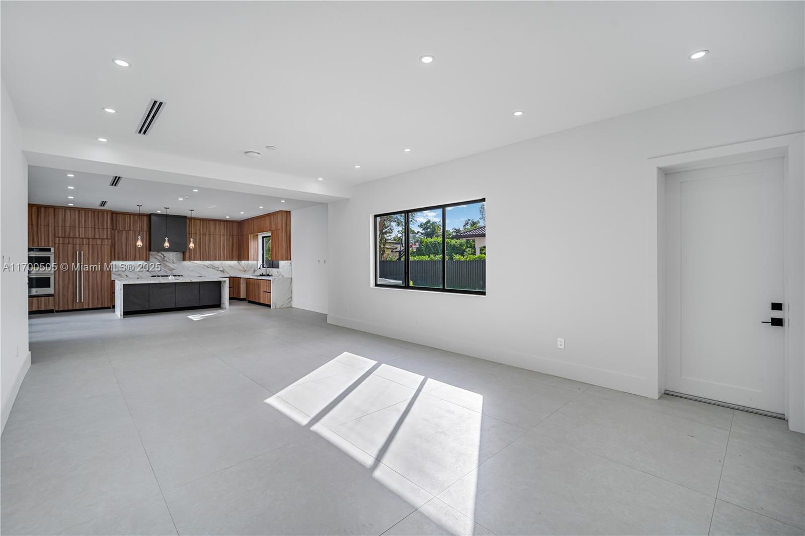HEAVENLY ESTATES - Residential