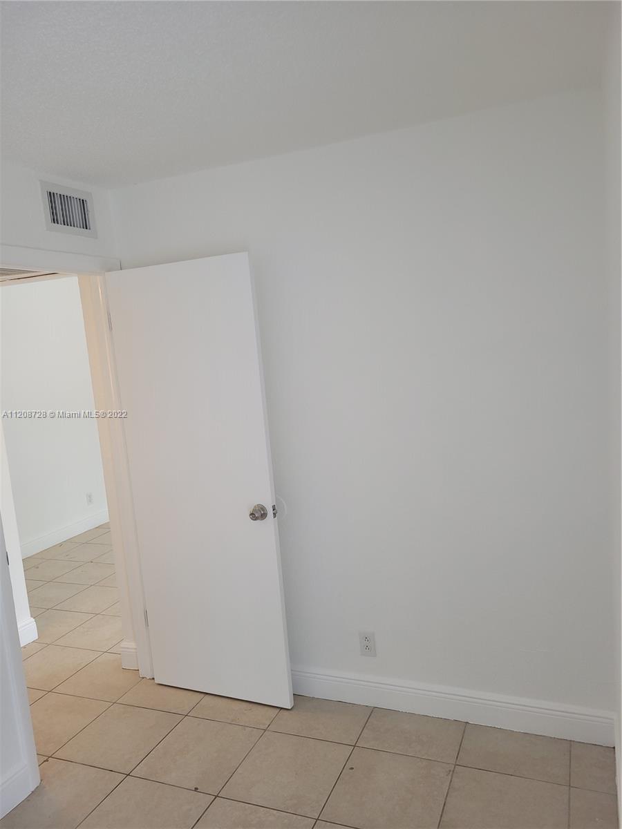 ARBOR KEYS CONDO - Residential Lease