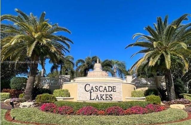 CASCADE LAKES - Residential