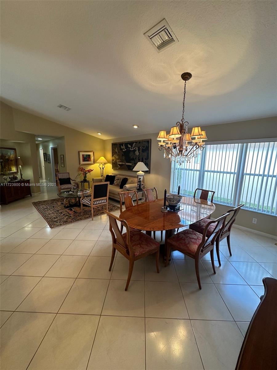 CASCADE LAKES - Residential