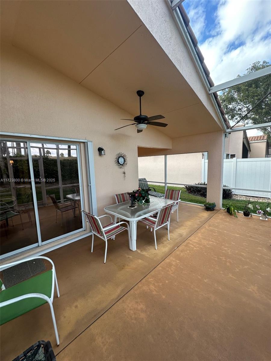 CASCADE LAKES - Residential