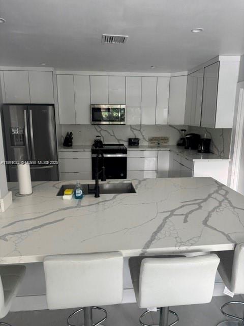 JENADA ISLE - Residential Lease