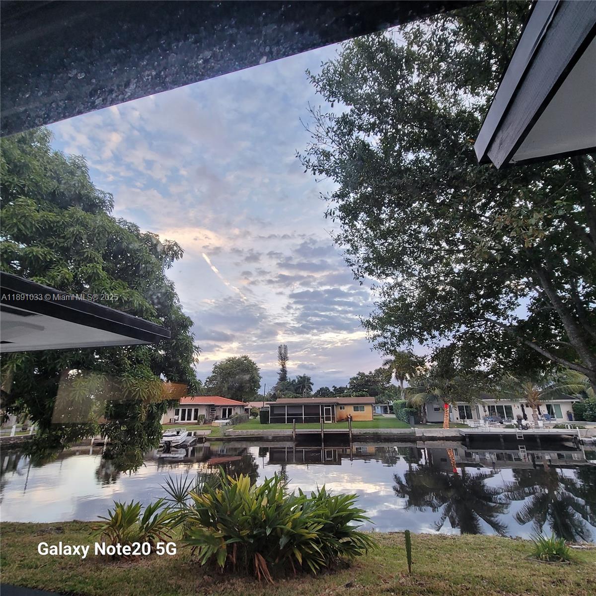 JENADA ISLE - Residential Lease