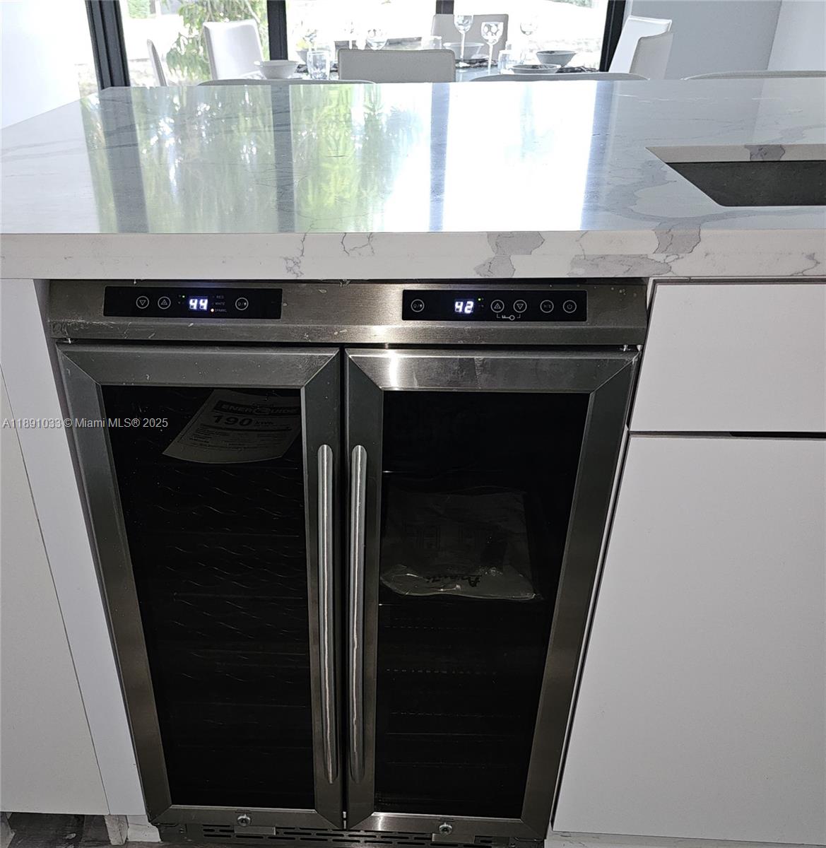 JENADA ISLE - Residential Lease