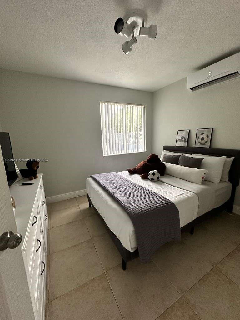 CITY OF MIAMI SOUTH - Residential Lease