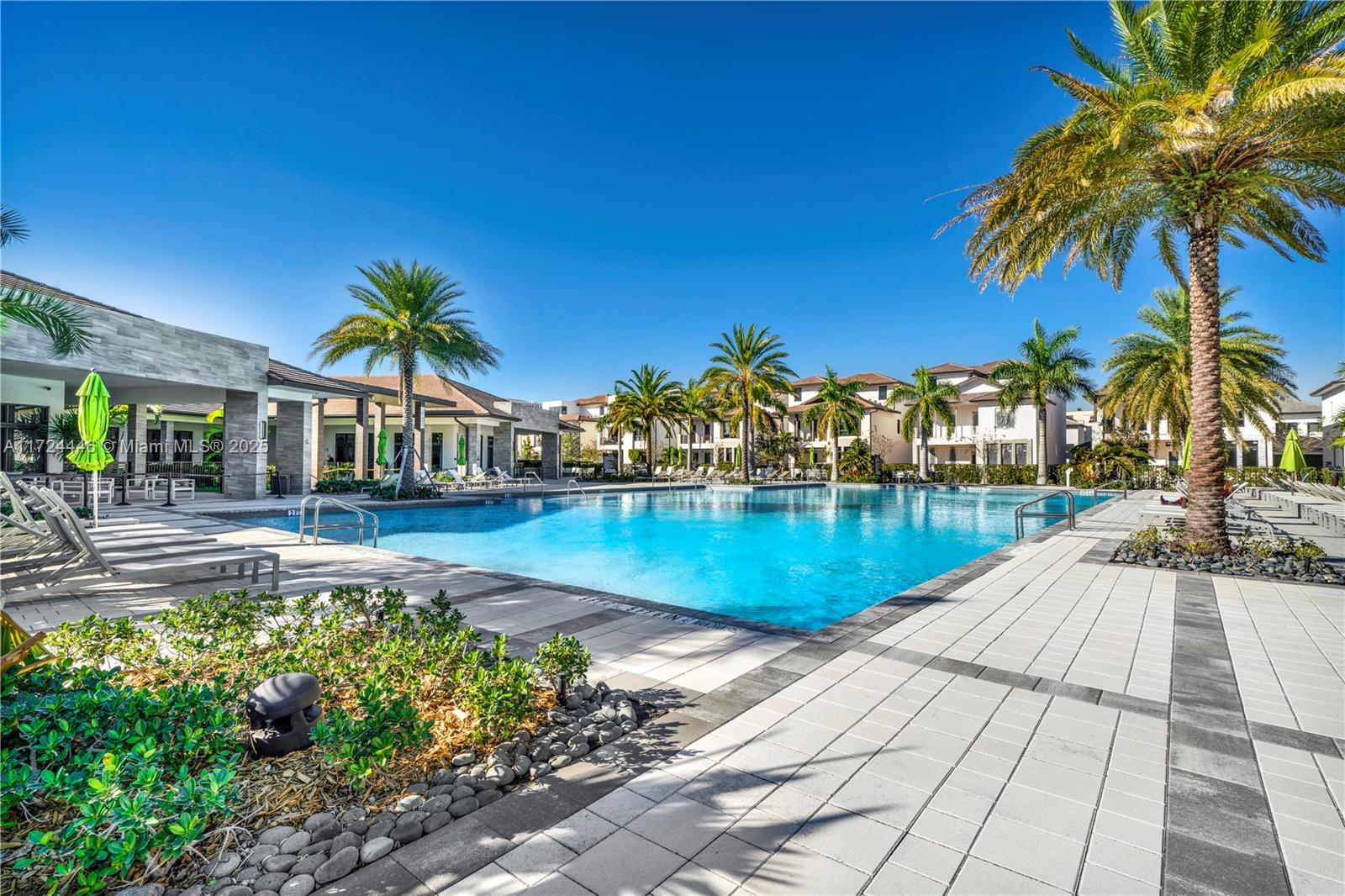 CANARIAS EAST - Residential