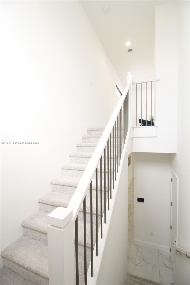 CANARIAS EAST - Residential