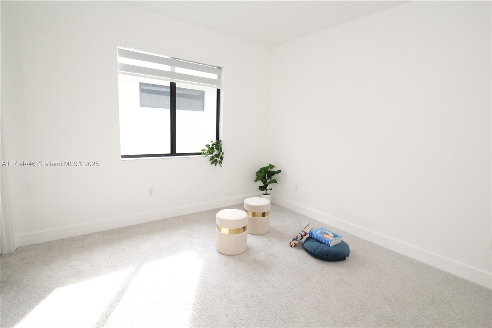 CANARIAS EAST - Residential