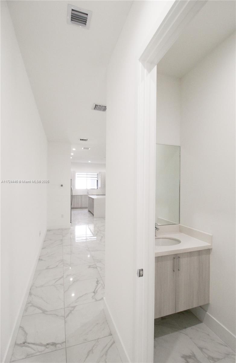 CANARIAS EAST - Residential