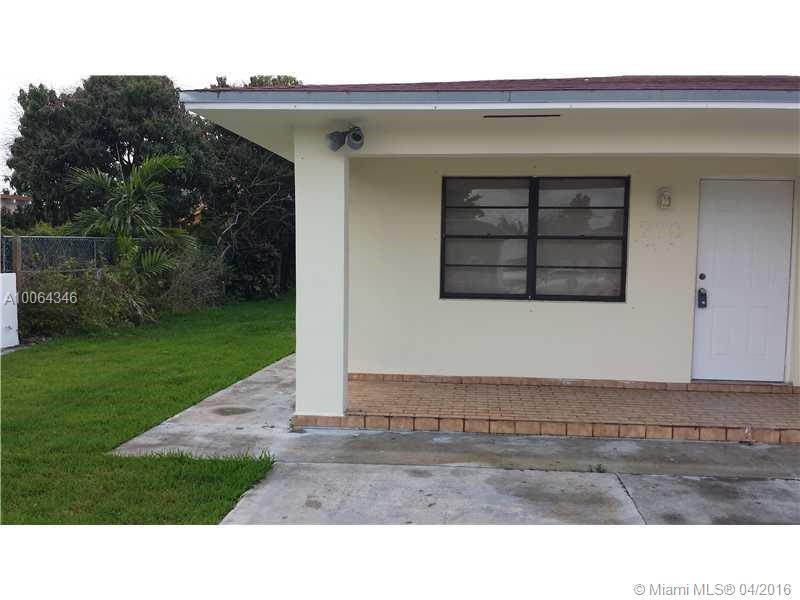 Large single family house in ease of Hialeah, upgraded kitchen, many rooms for large family. Big yard for kid.
Submit offer to paulinesio@Hotmail.com