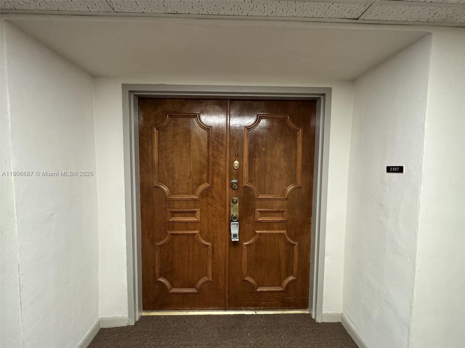 MILLER GARDENS CONDO - Residential Lease