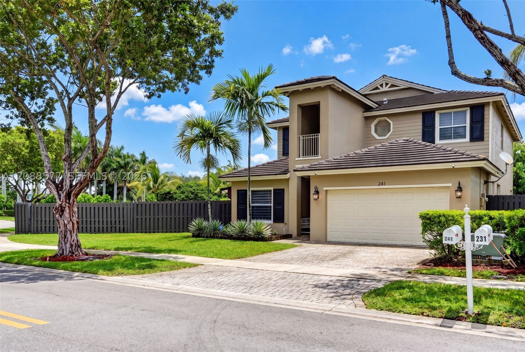 241 NE 33rd Ter, Homestead, FL, 33033/$750,000 1 241 NE 33rd Ter