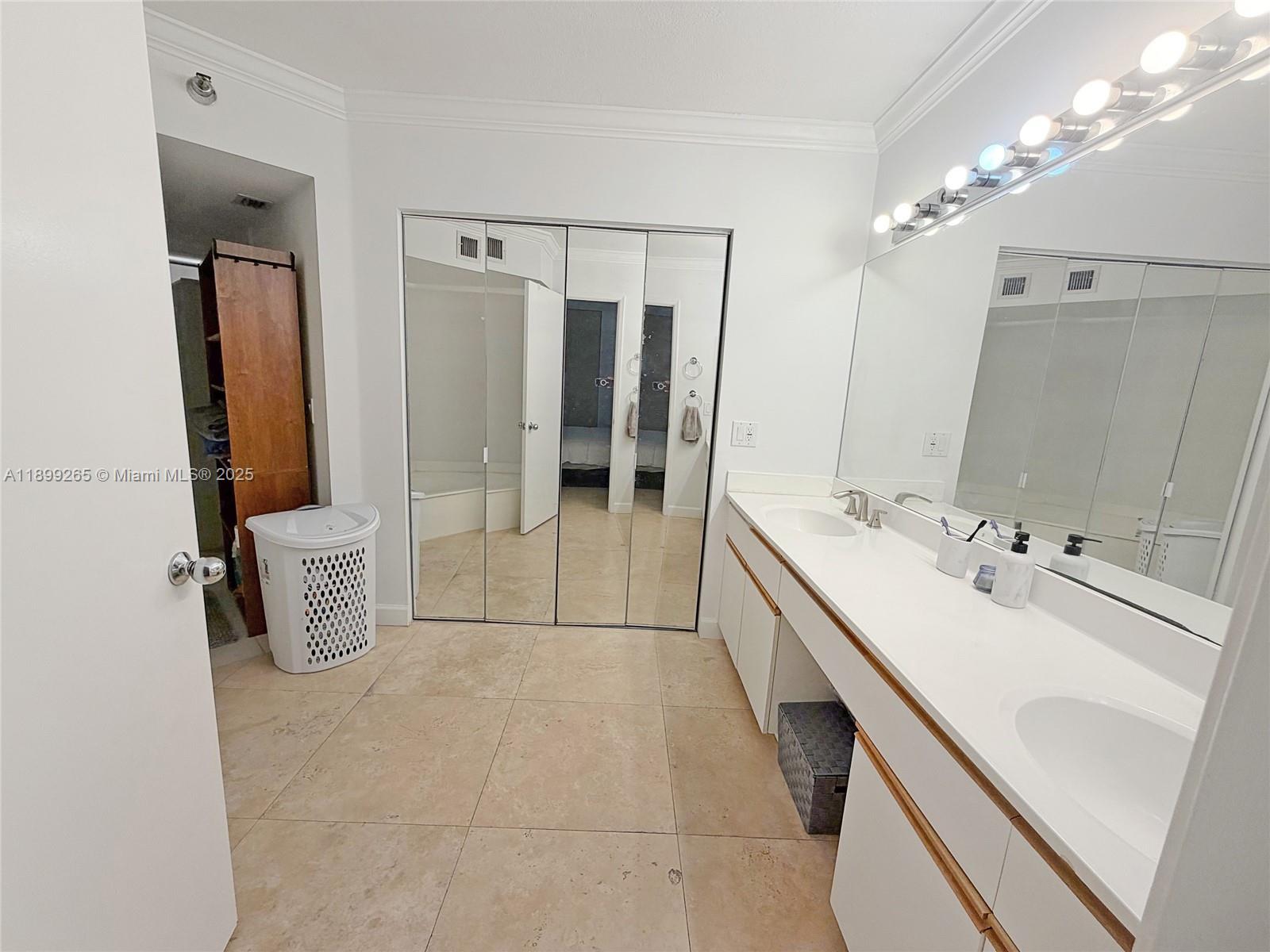 MYSTIC POINTE TOWER 600 C - Residential Lease