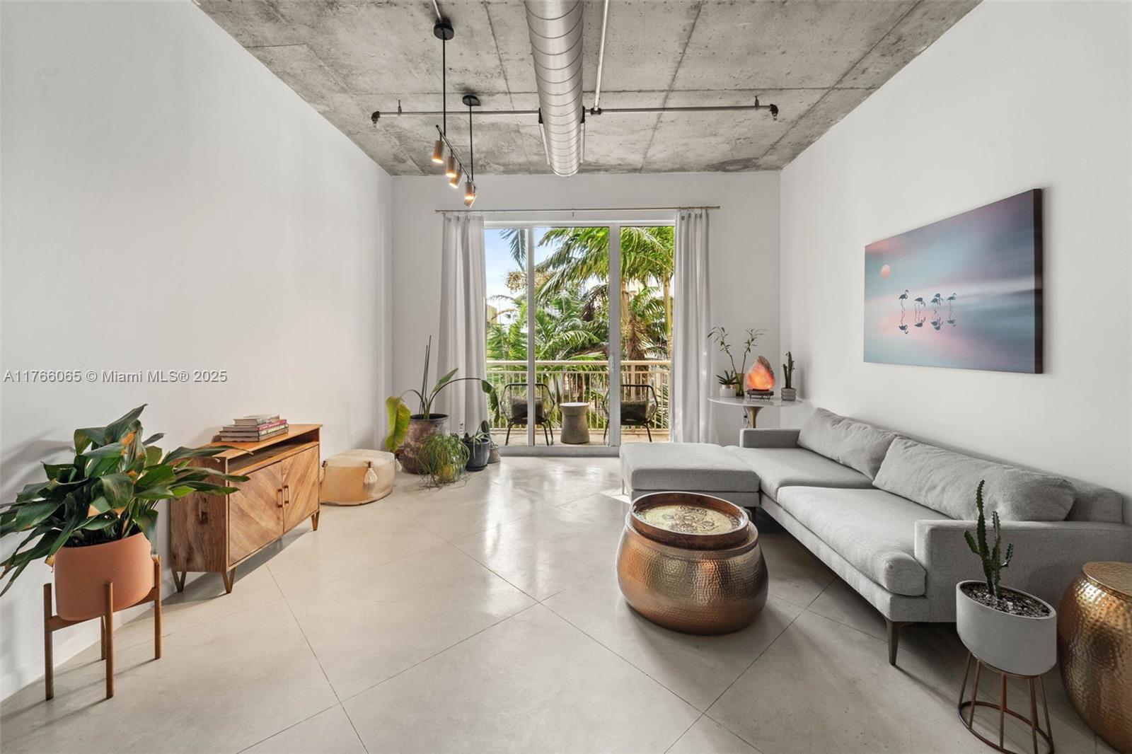 2001 Biscayne Blvd 2409