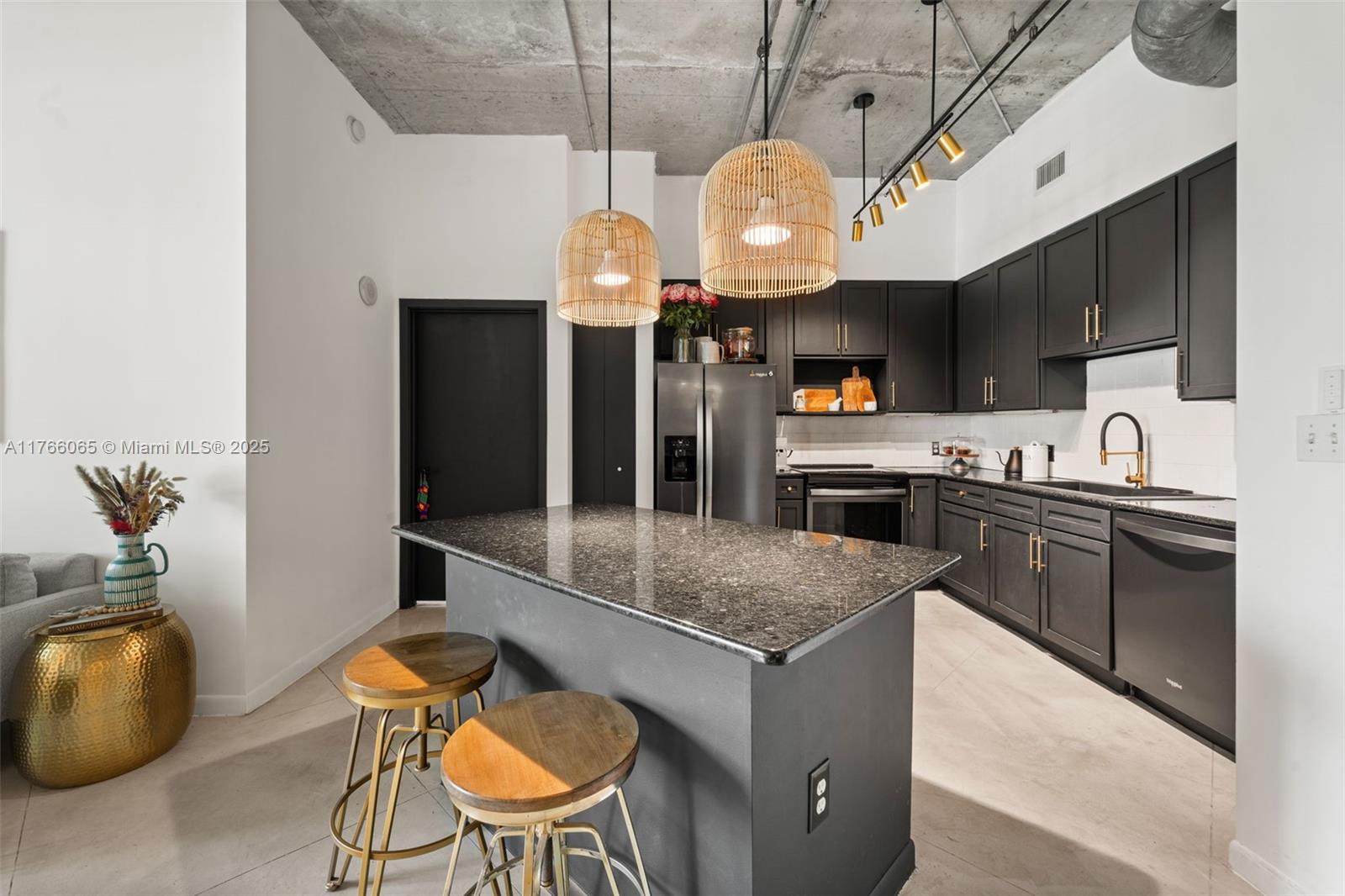 2001 Biscayne Blvd 2409