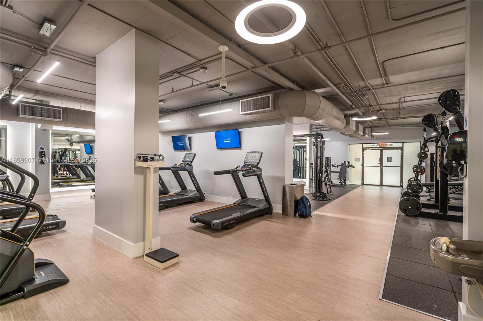 BRICKELL PLACE CONDO - Residential Lease