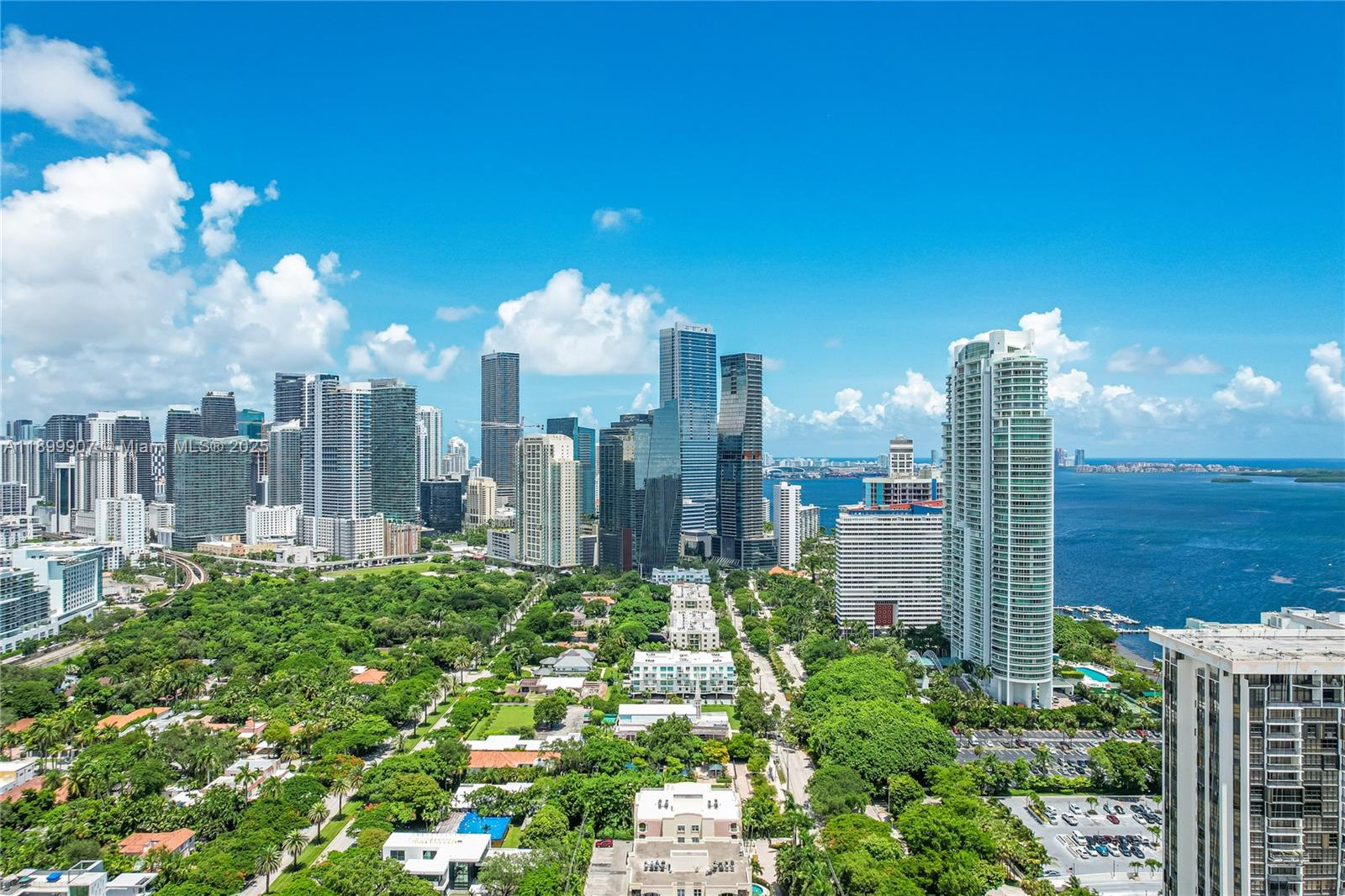 BRICKELL PLACE CONDO - Residential Lease