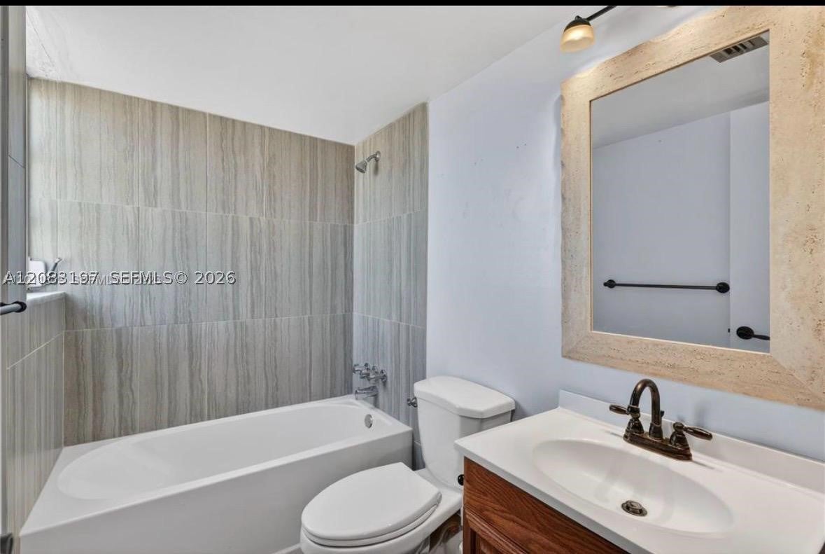 1811 Jefferson 705