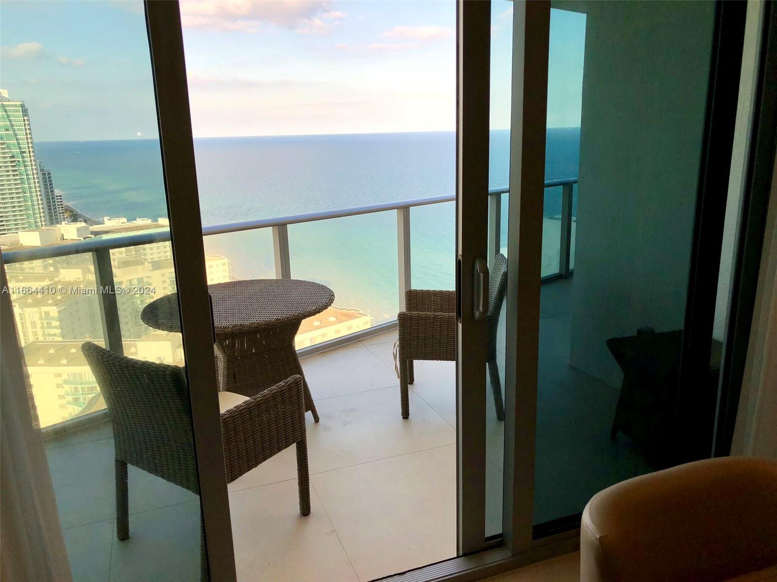 Hyde Resort and Residences - Residential