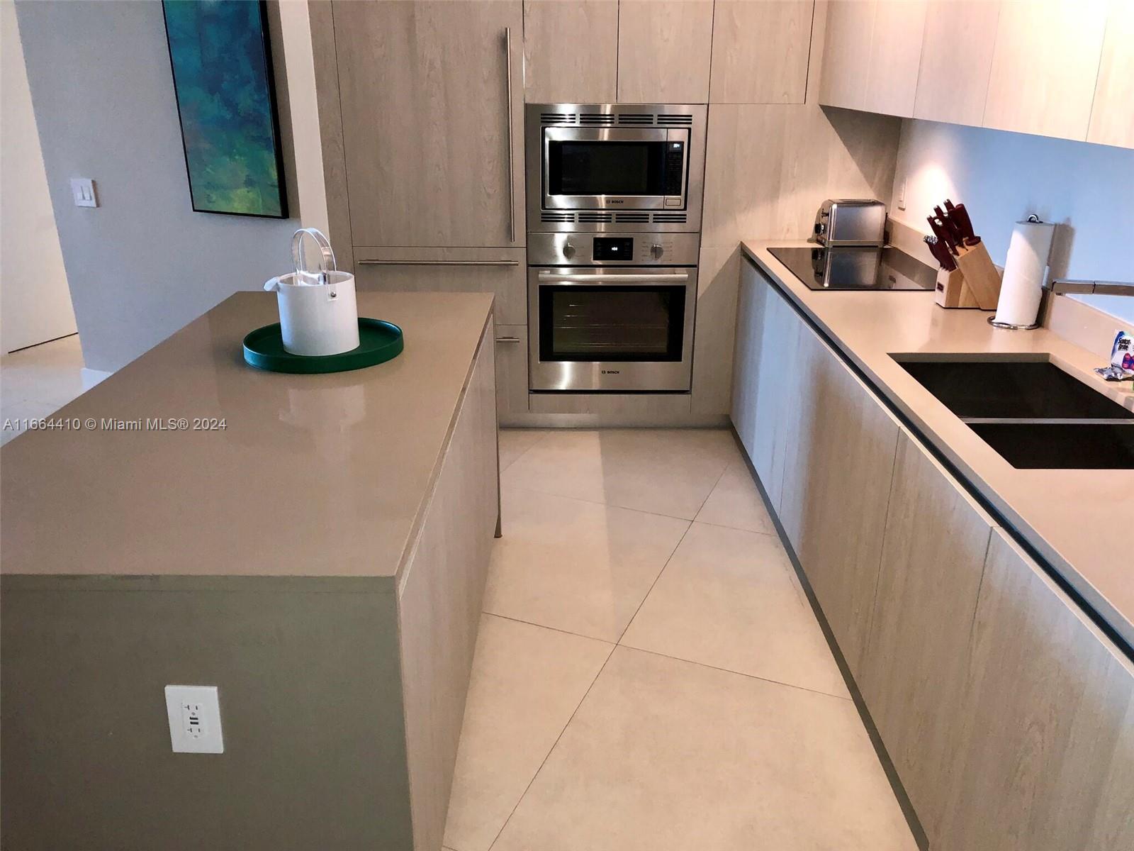 Hyde Resort and Residences - Residential