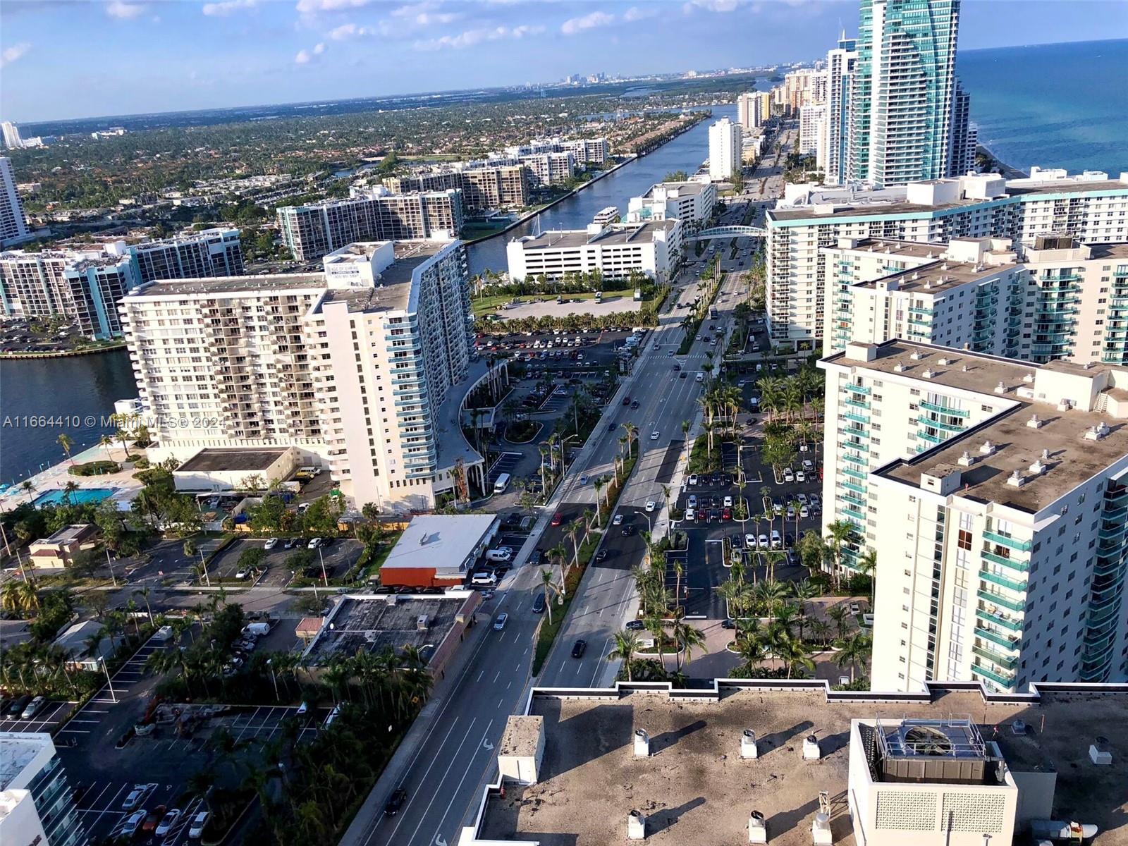 Hyde Resort and Residences - Residential