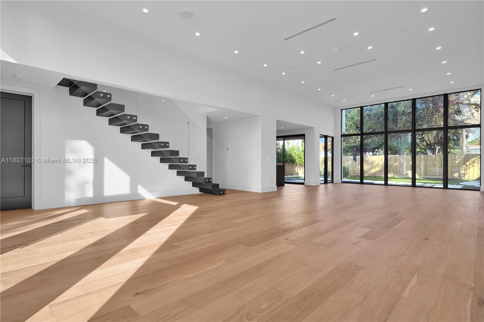 SHADOWLAWN EXTENSION SUB - Residential