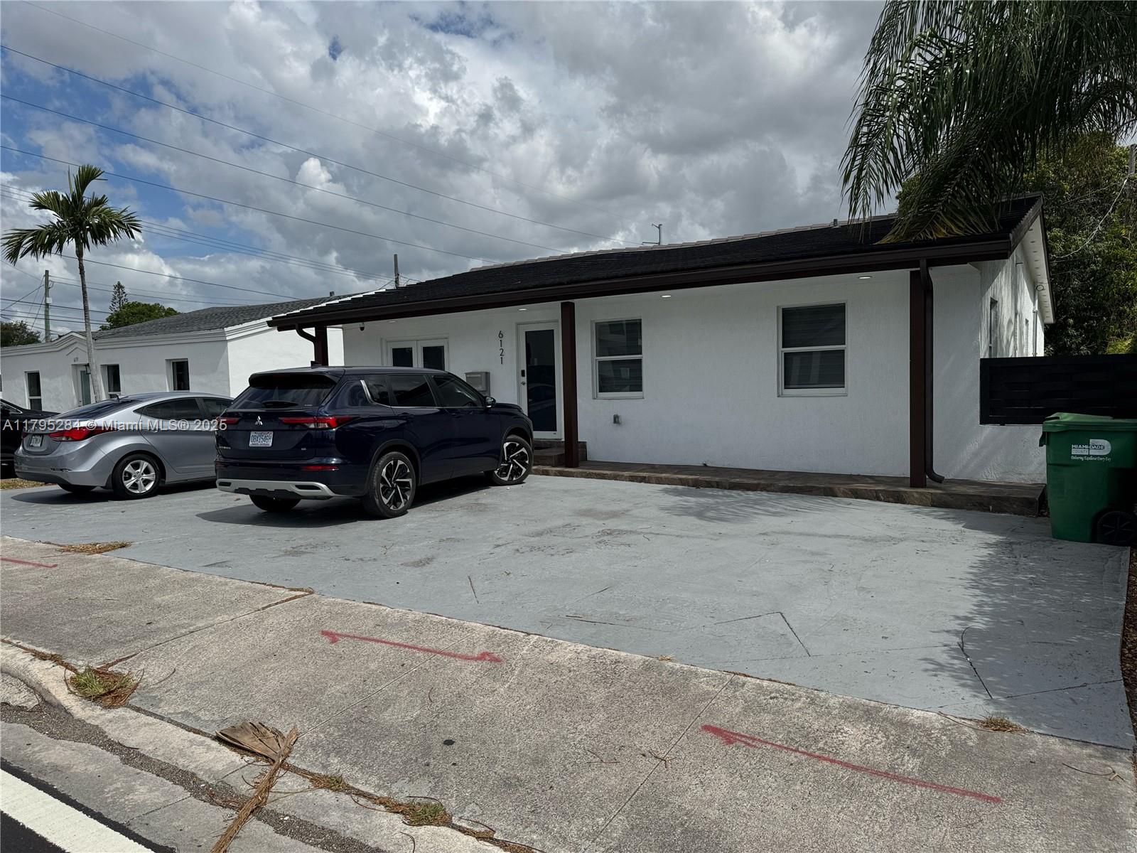 6121 Coral Way, Miami, Broward County, Florida - 3 Bedrooms  
2 Bathrooms - 