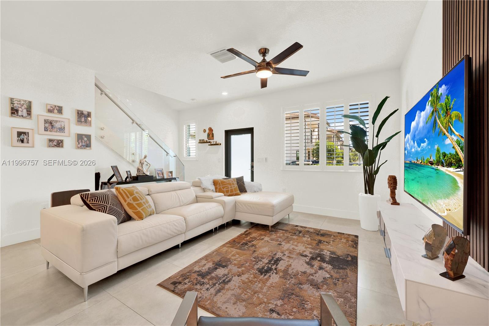 DOWNTOWN DORAL SOUTH PHAS - Residential