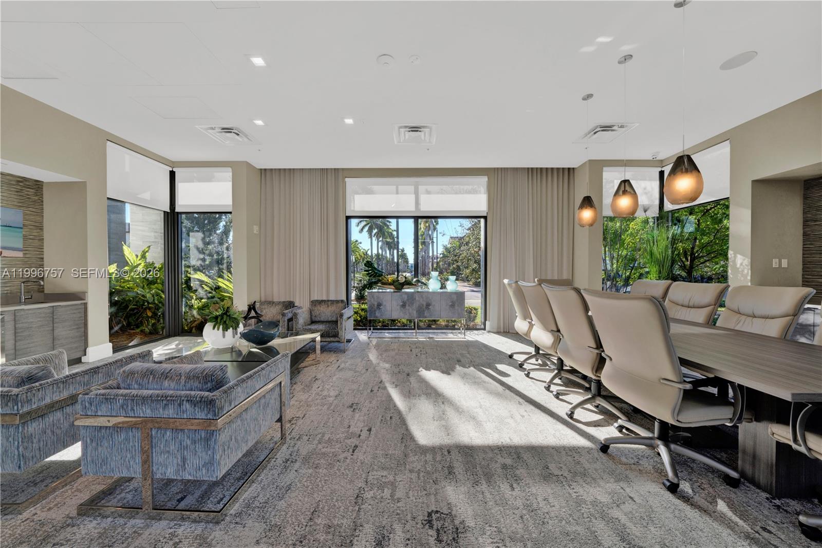 DOWNTOWN DORAL SOUTH PHAS - Residential