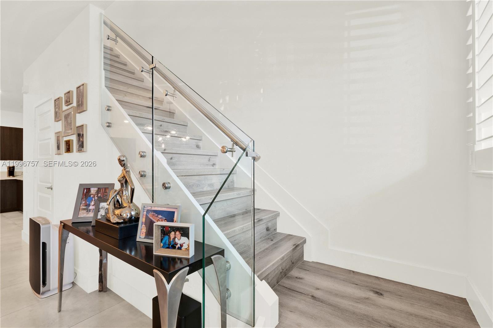 DOWNTOWN DORAL SOUTH PHAS - Residential