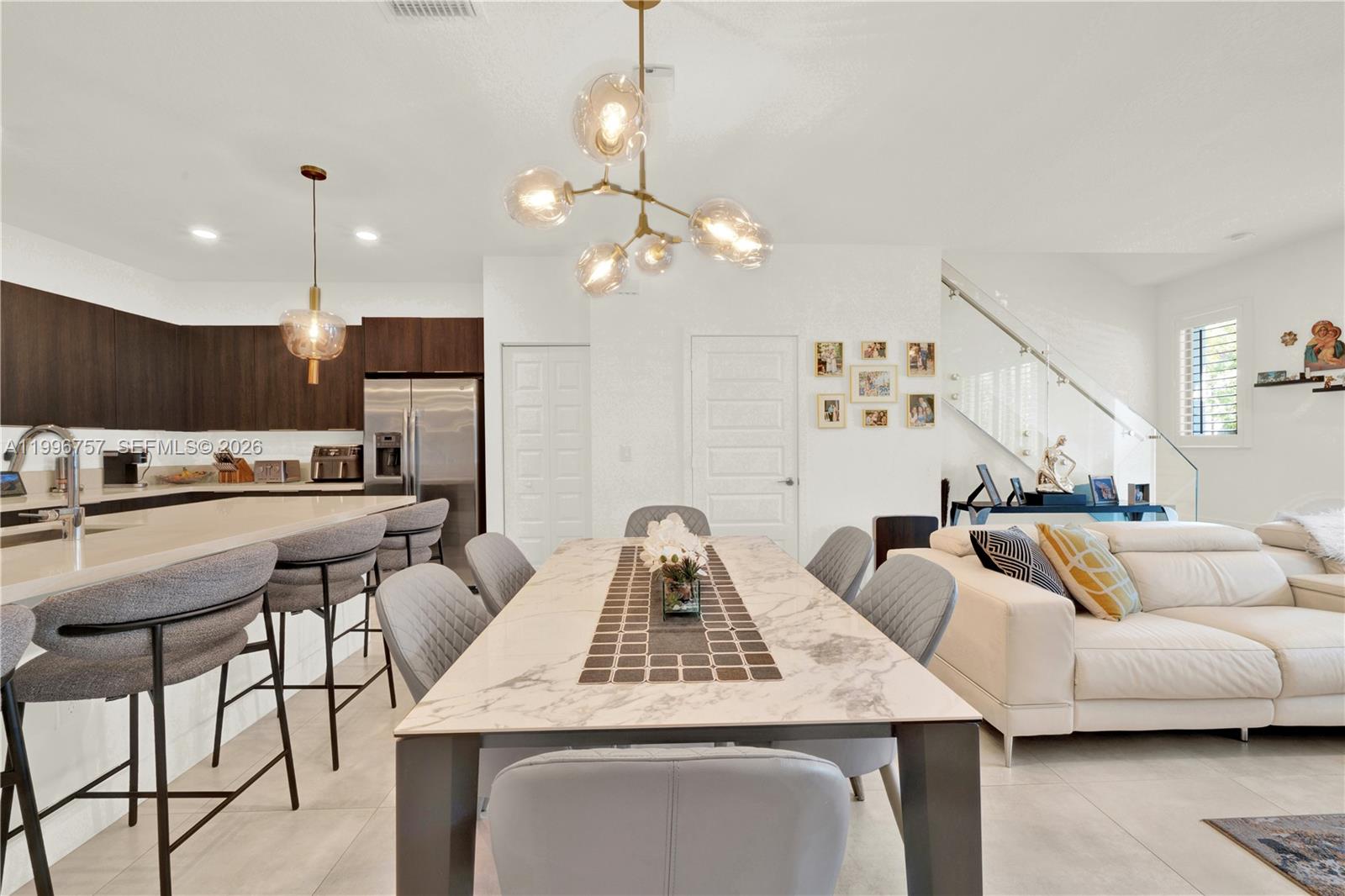 DOWNTOWN DORAL SOUTH PHAS - Residential