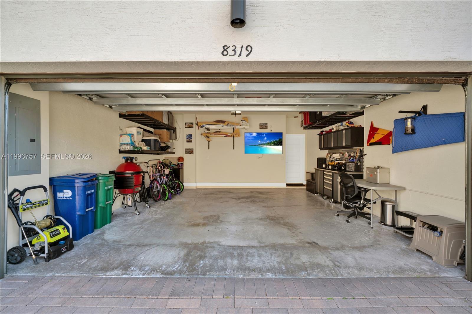 DOWNTOWN DORAL SOUTH PHAS - Residential