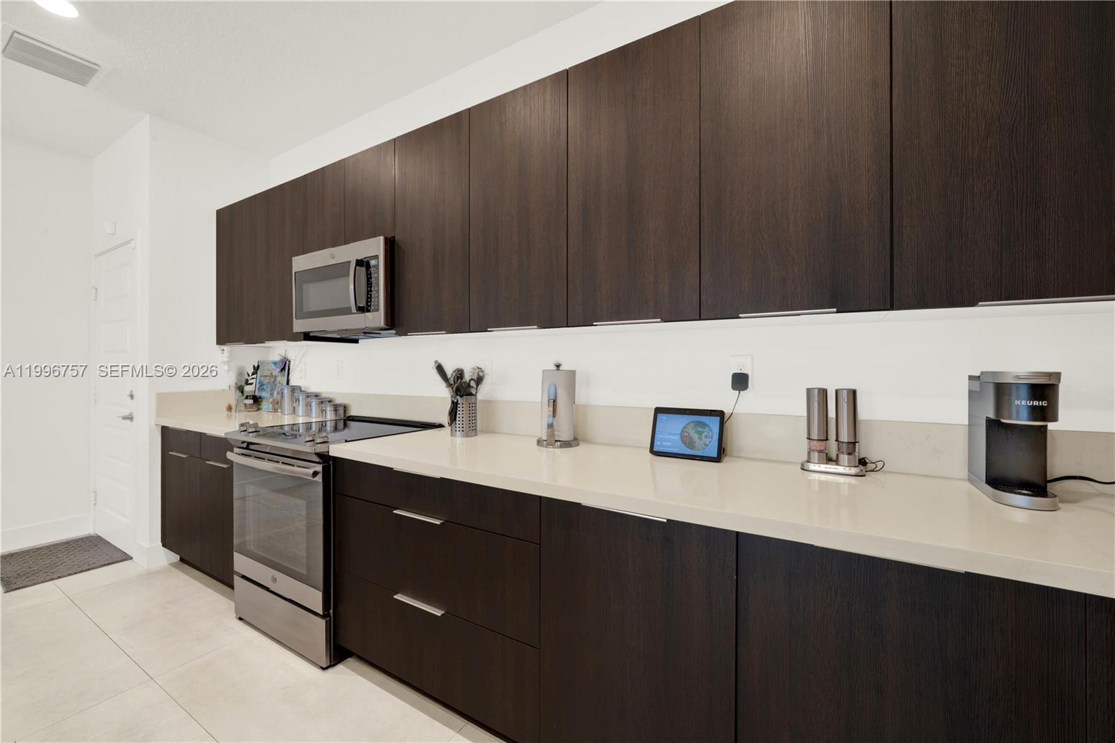 DOWNTOWN DORAL SOUTH PHAS - Residential