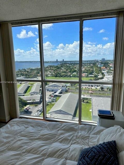 THE GRANDVIEW PALACE COND - Residential