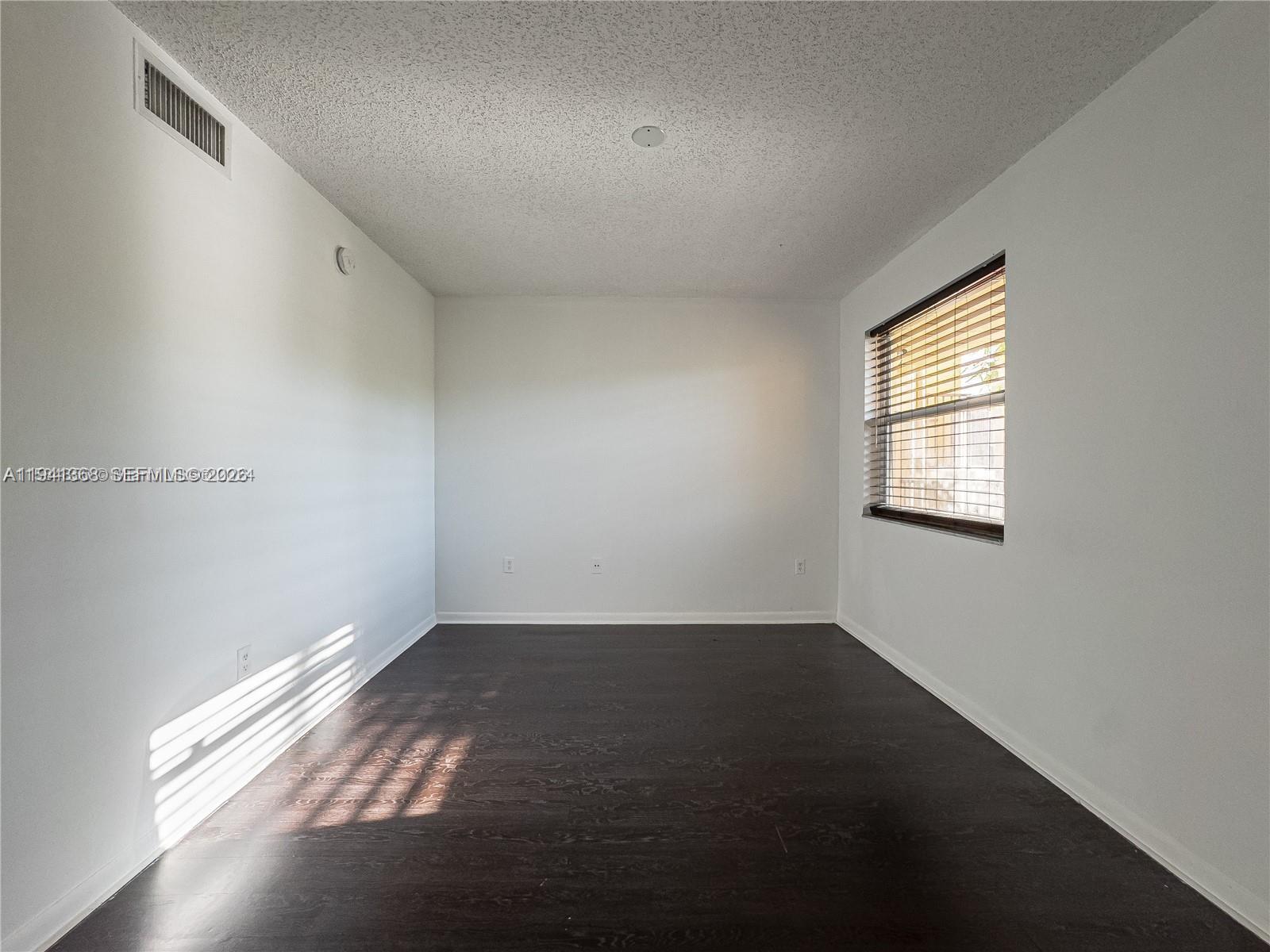 View photos, virtual tours, details... 761 N Pine Island Rd 203