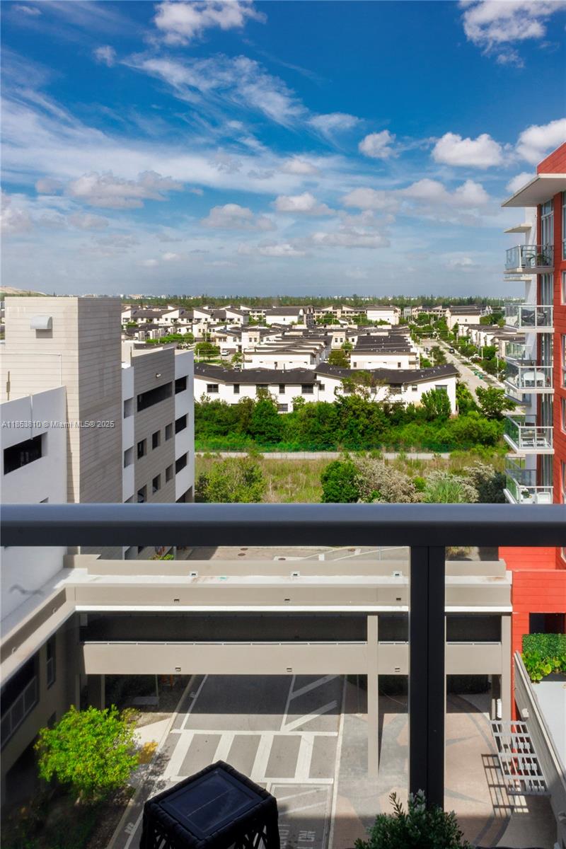 MIDTOWN AT DORAL - Residential