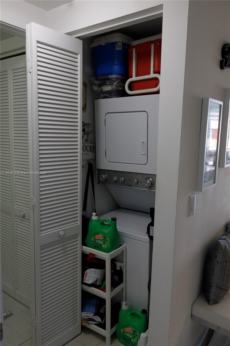 MIDTOWN AT DORAL - Residential