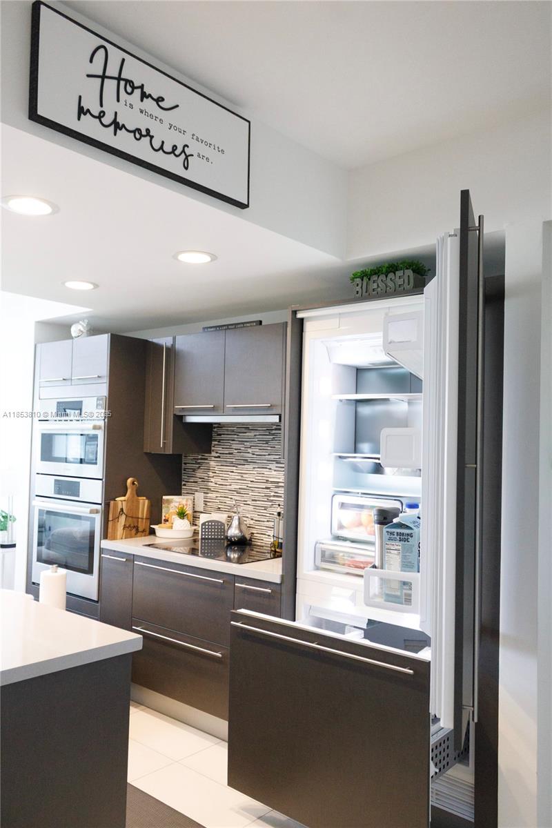 MIDTOWN AT DORAL - Residential