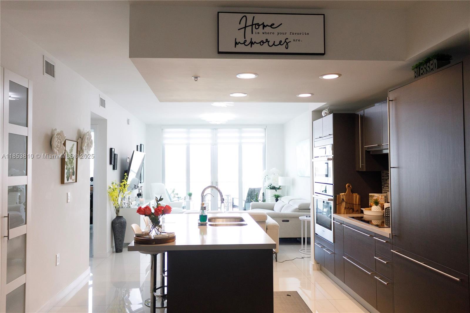 MIDTOWN AT DORAL - Residential