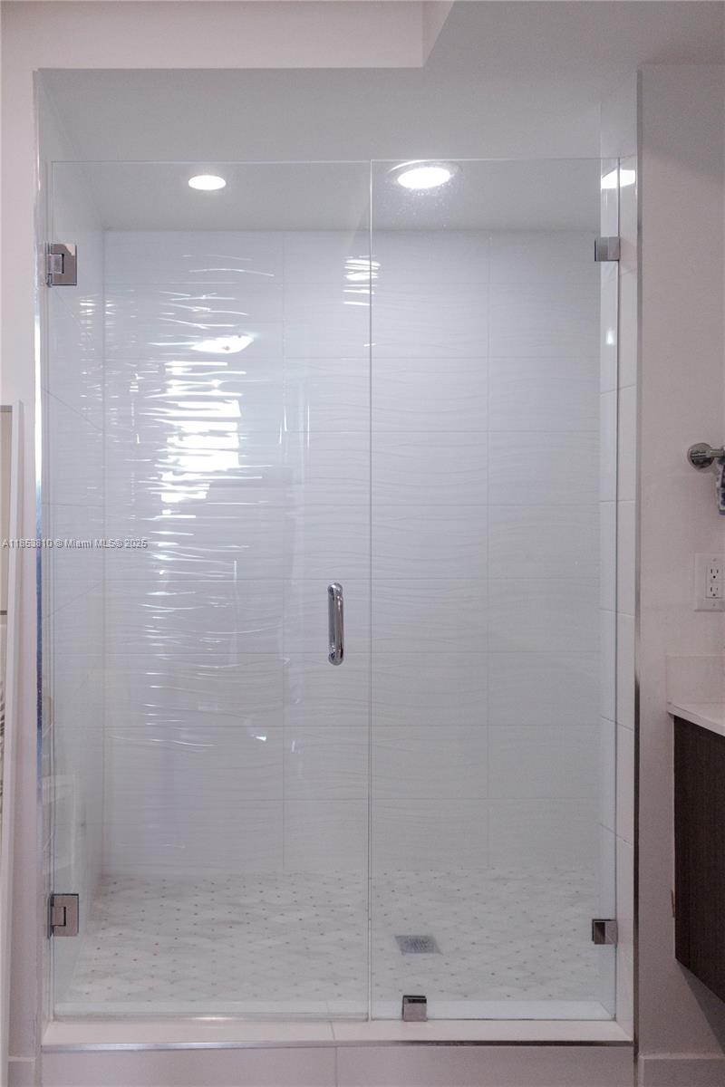 MIDTOWN AT DORAL - Residential