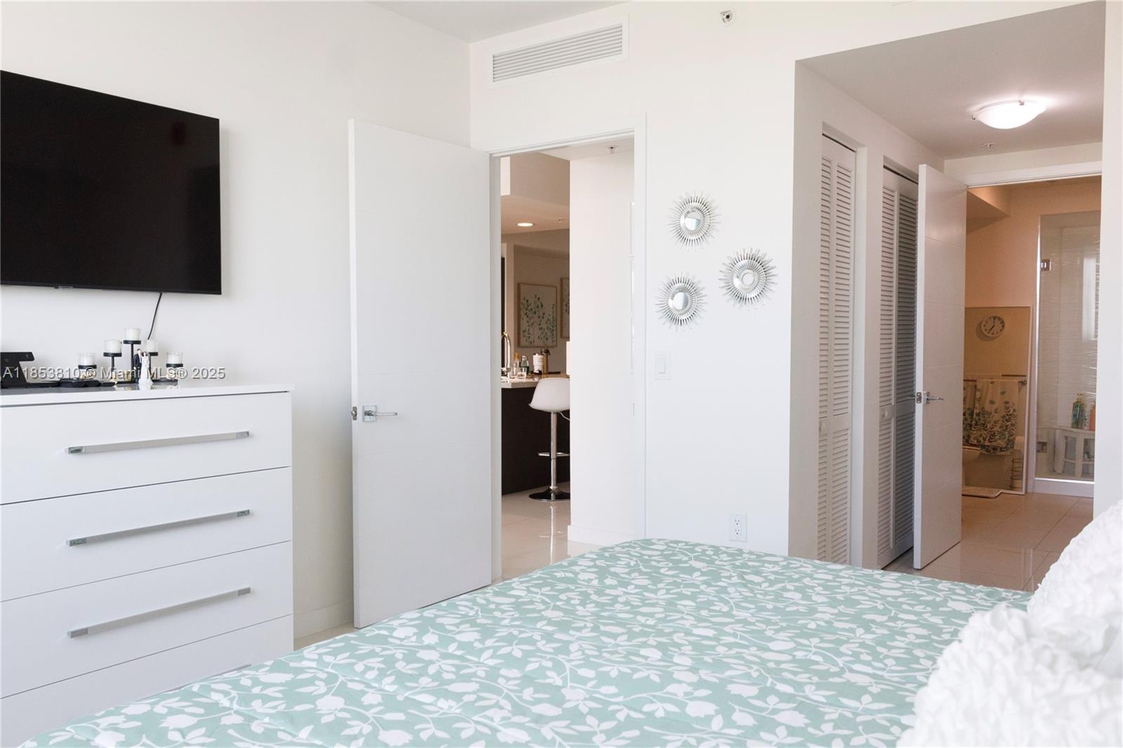 MIDTOWN AT DORAL - Residential