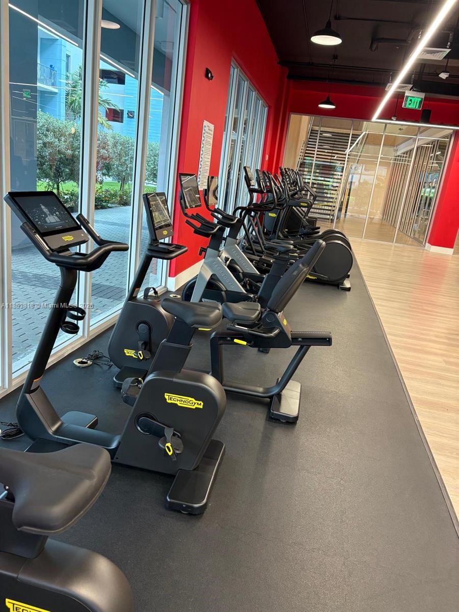 MIDTOWN AT DORAL - Residential