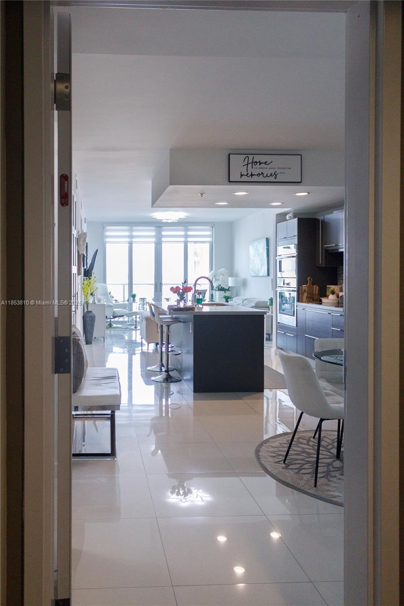 MIDTOWN AT DORAL - Residential