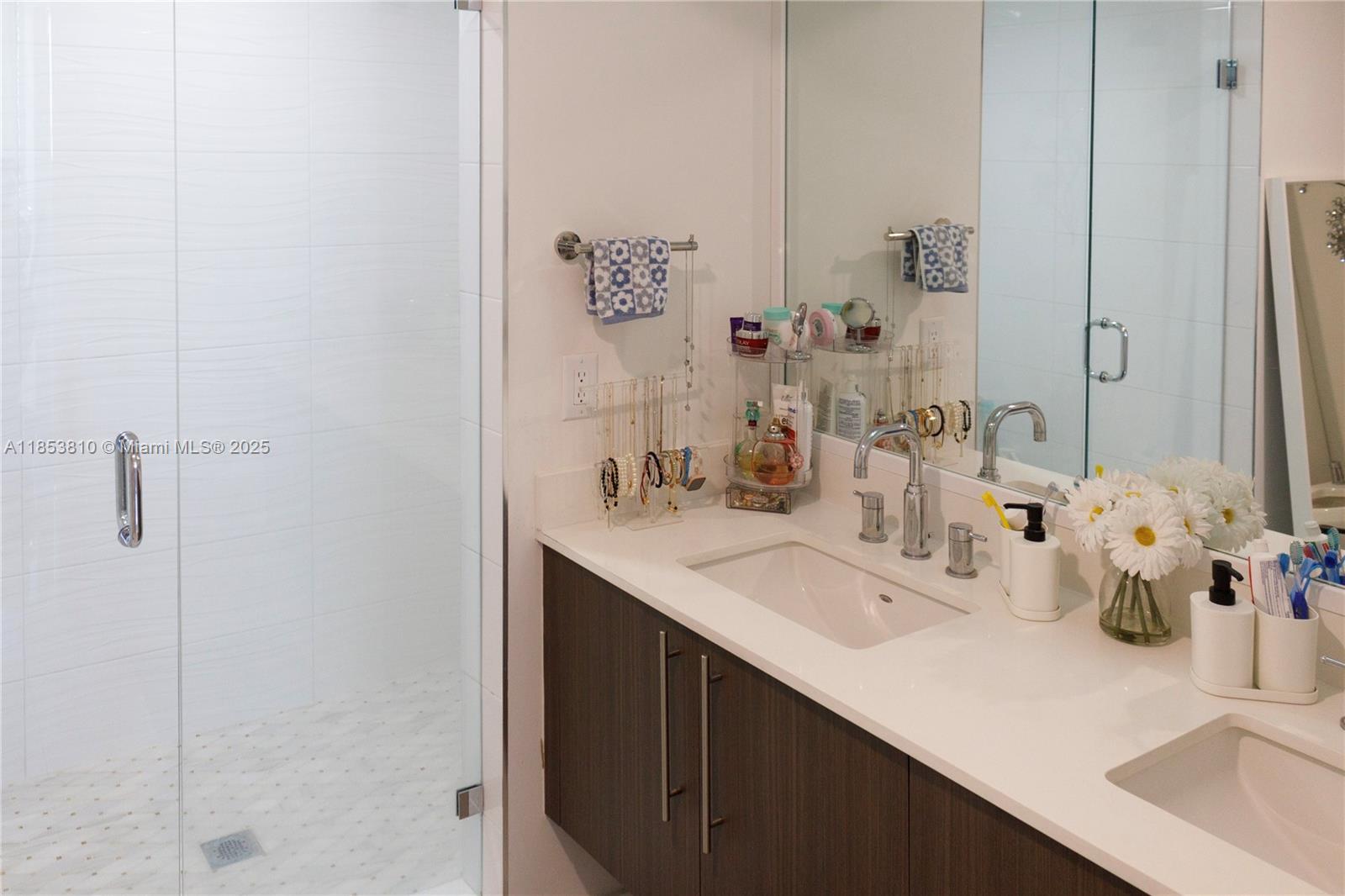 MIDTOWN AT DORAL - Residential